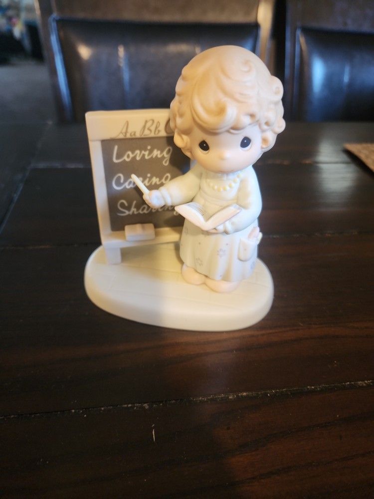 PRECIOUS MOMENTS FIGURINE