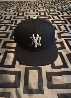 Fitted like new 7 1/4 rare Yankees hat