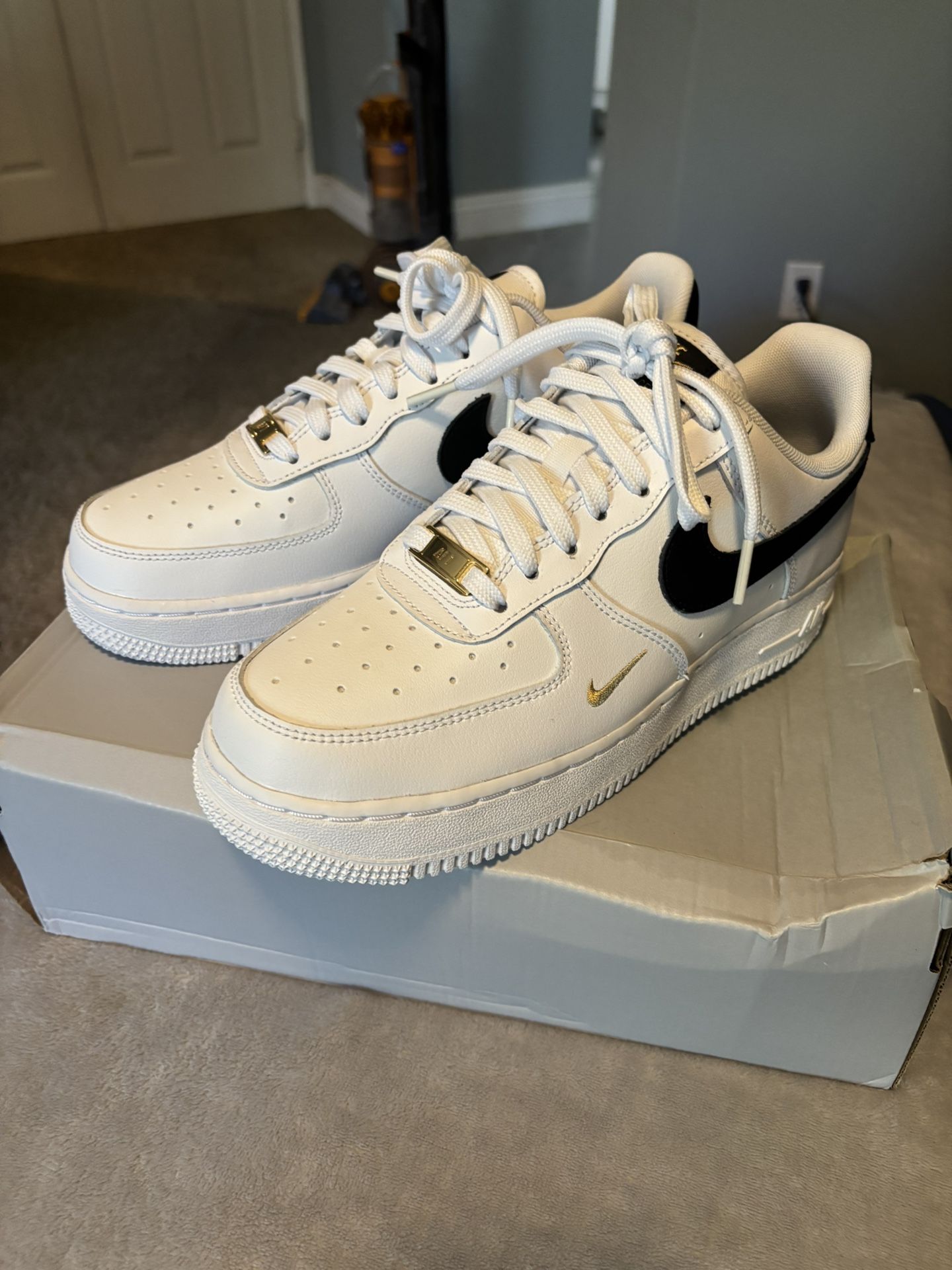 Nike Air Force 1