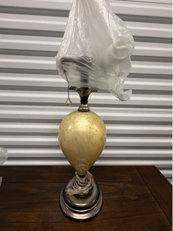 2 lamps