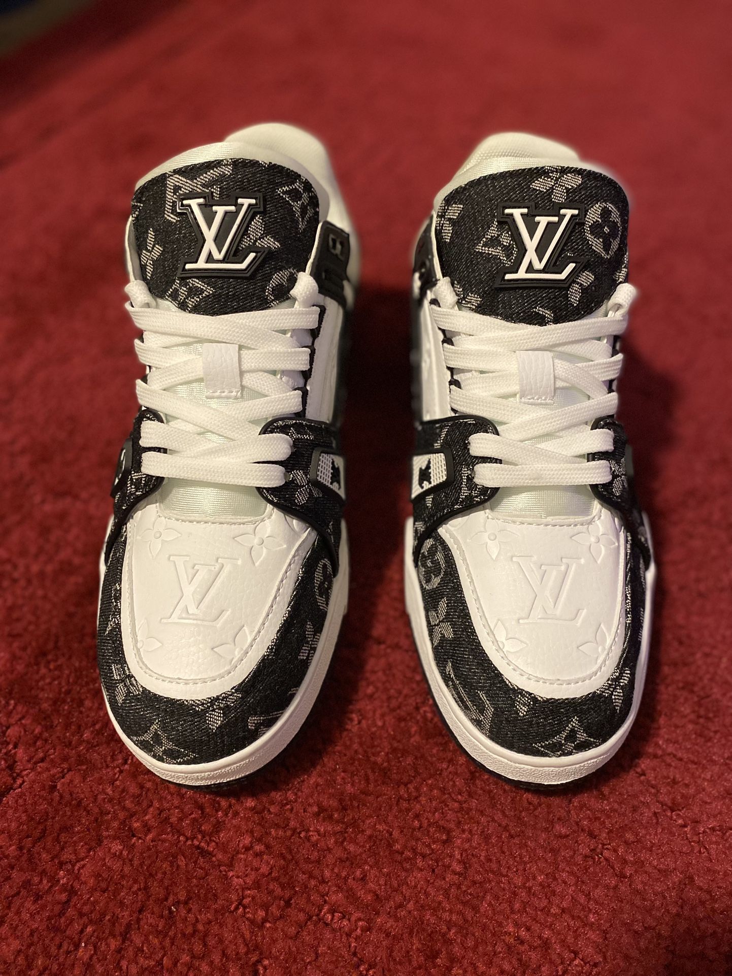 Lv Trainers 