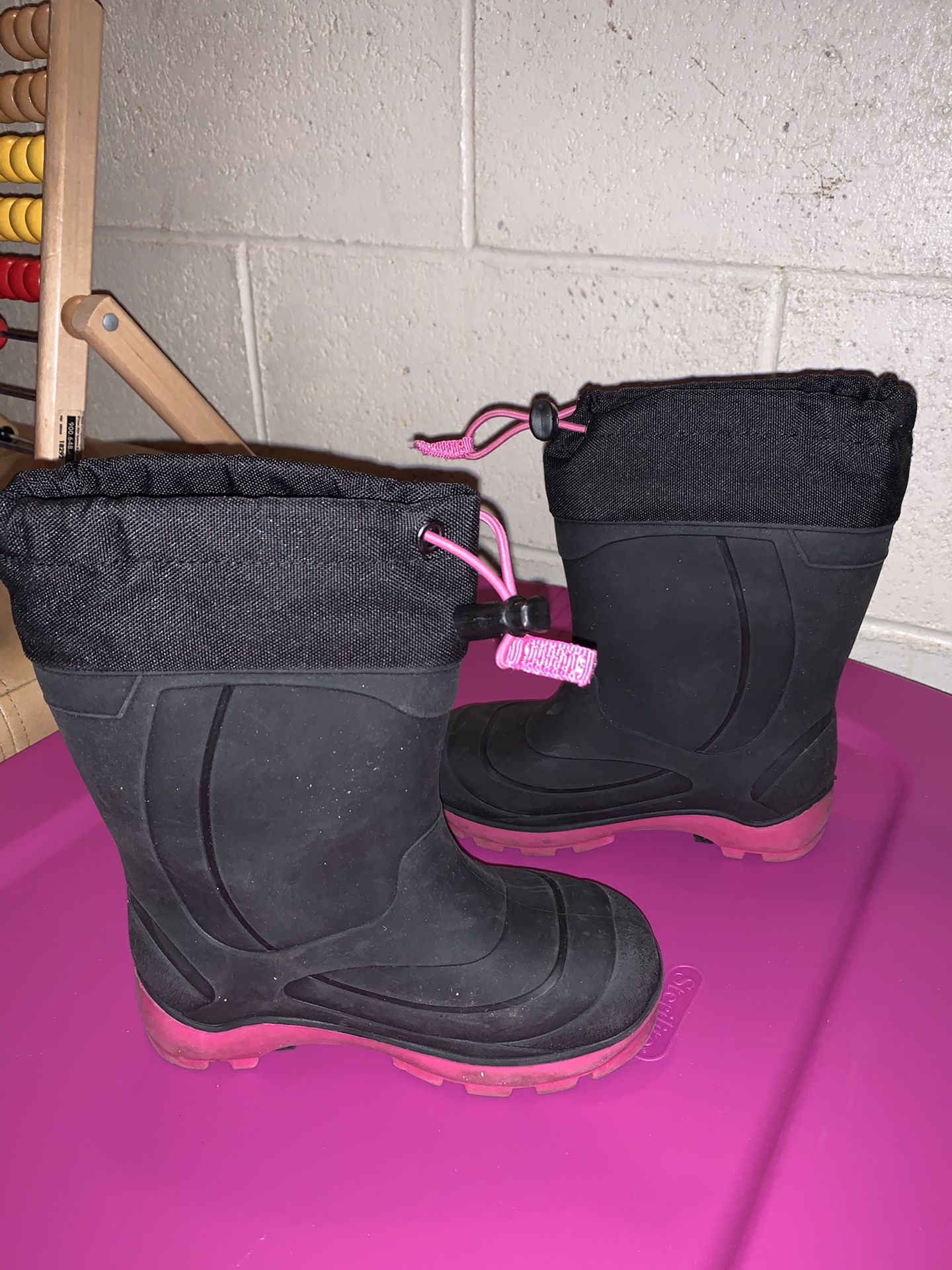 Kamik Snow Boots size 10 toddler