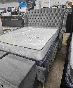 Grey Bedroom Suite w/ Dinner Room Table