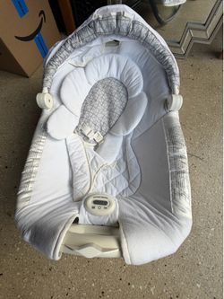 baby bouncer seat rocker with soothing switch