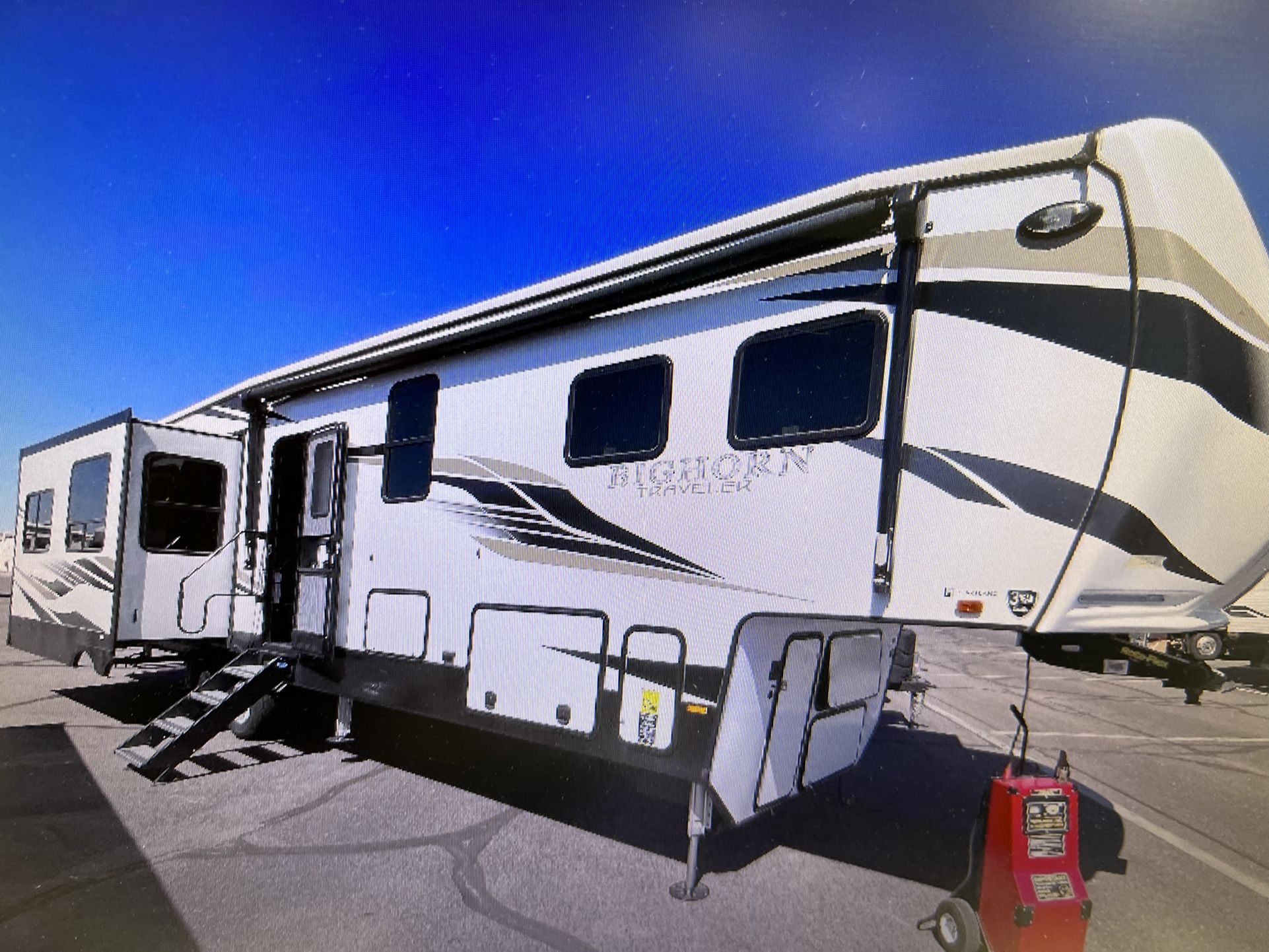 2022 BIGHORN TRAVELER 39MB