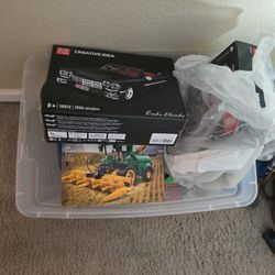 Lego Sets & Random Pieces