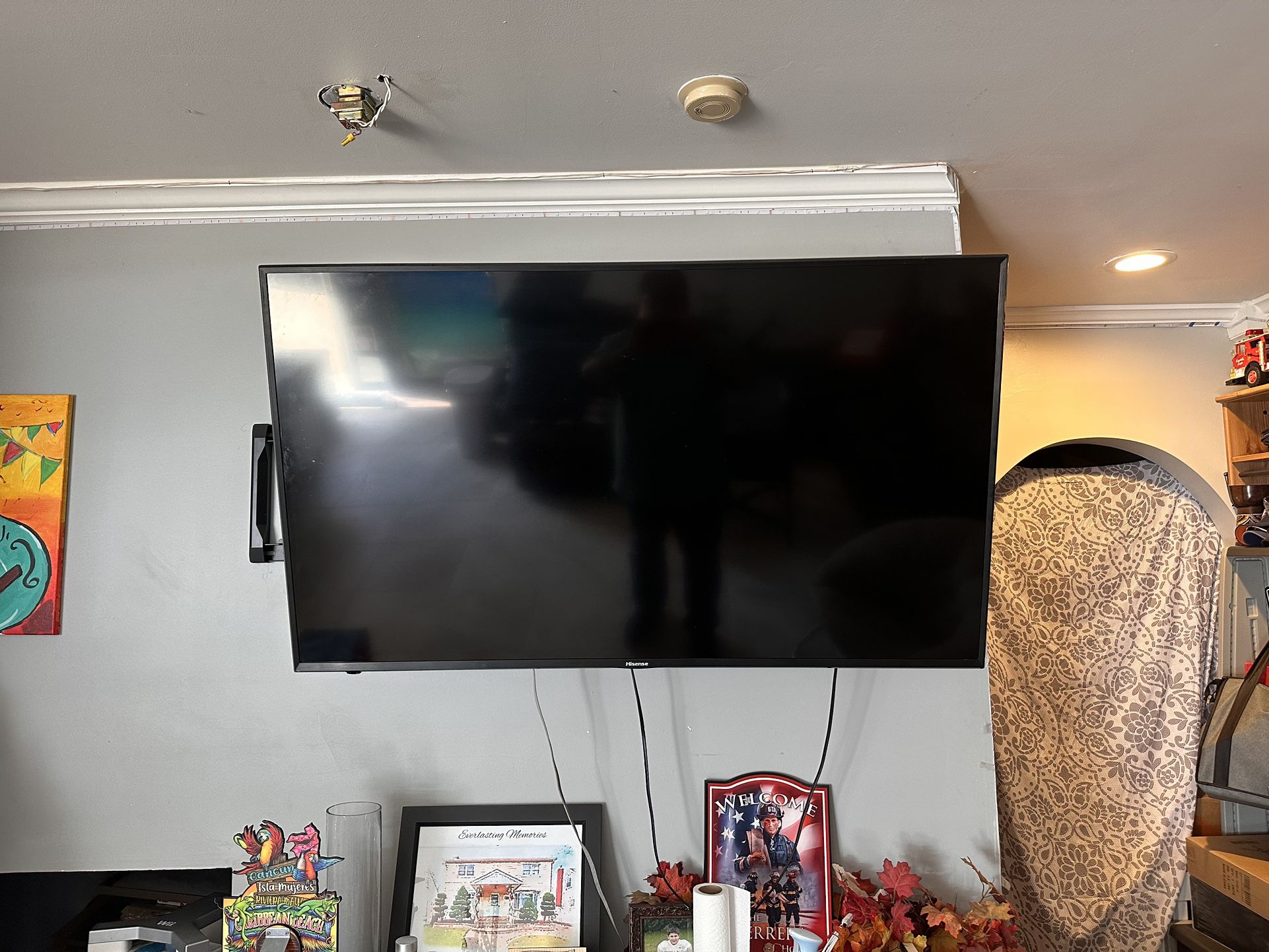 TV - Broken screen
