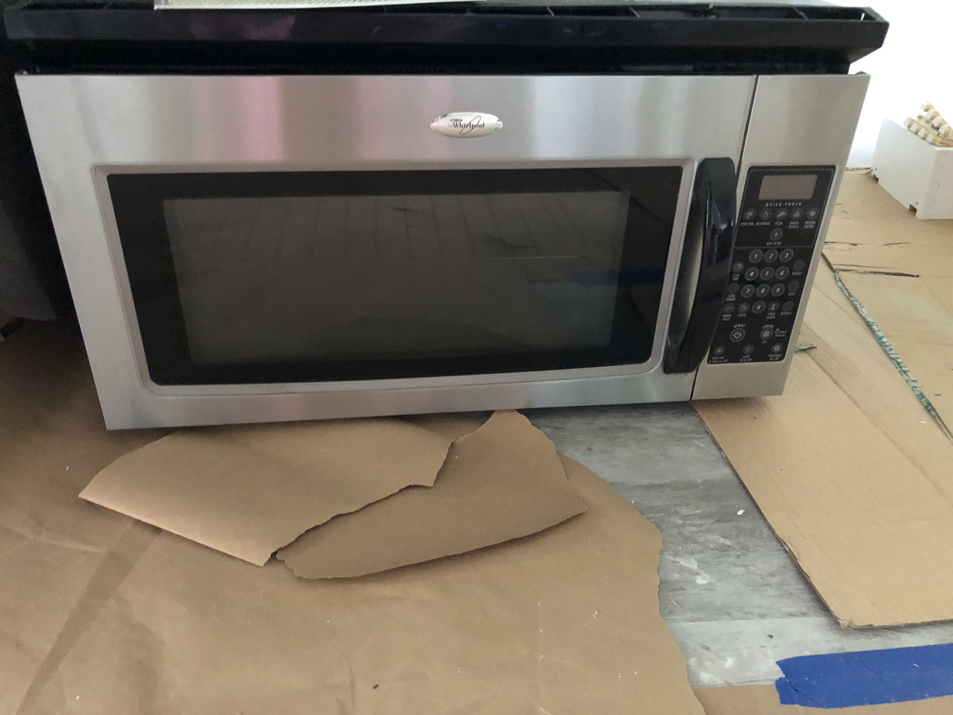 Whirlpool Stove, Refrigerator and Over the stove Microwave and Dishwasher