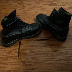 Doc martens Size 9