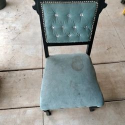 Vintage Chair 