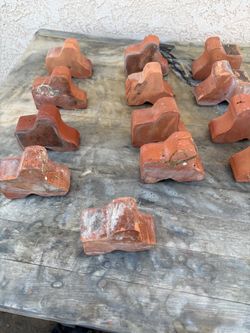 Terracotta plant leg risers