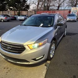 2013 Ford Taurus