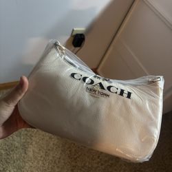 Coach Teri White Shoulder Bag
