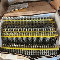 Box Of 2" Coarse Zink Screw Strips