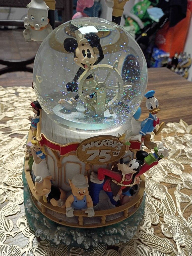 Disney Mickey 75 Anniversary Steamboat.