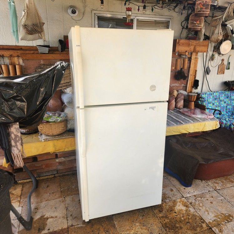 Refrigerator Kenmore