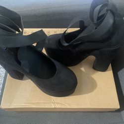 Chunky Heel High Heels 