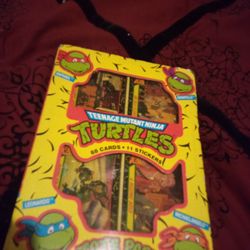 VINTAGE TEENAGE MUTANT NINJA TURTLE TRADING CARDS