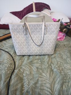 Michael Kors Hand Bag