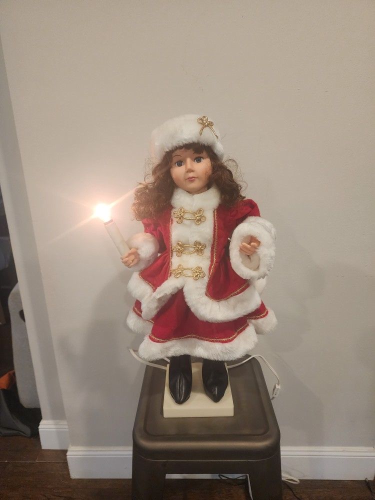 VINTAGE LIGHTED Motion-ette Animated Victorian Christmas Caroler Doll Lighted 