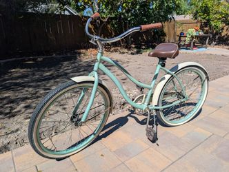 Huffy Beach Cruiser