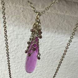 Necklace with pendant 