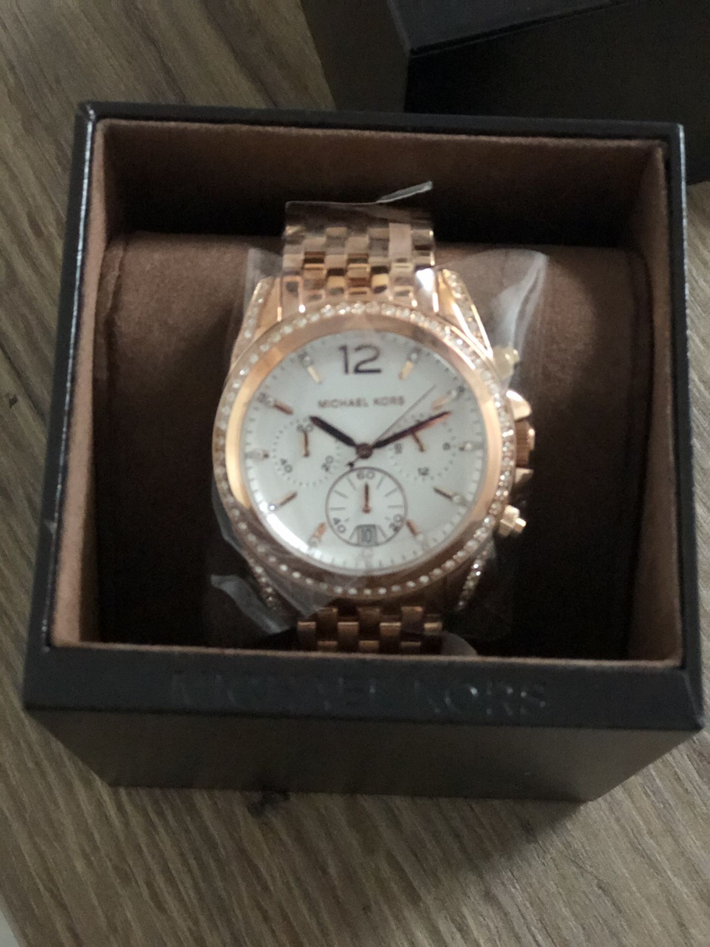 New Authentic Michael Kors Women's Rosegold Watch