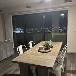 Table & 4 Chairs 