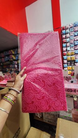 Papeles para flores eternas o flores verdaderas.