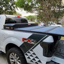 LARGE WEATHER GUARD TOOLBOX WITH TONO COVER