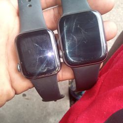 2 Apple Watches 
