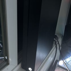 Xbox One X Bundle