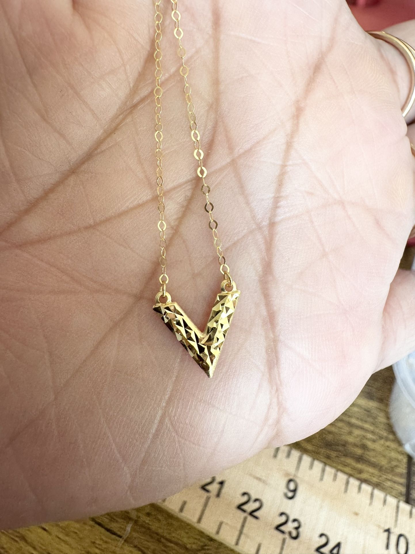 18k real saudi yellow gold LIGHT WEIGHT Necklace 18”