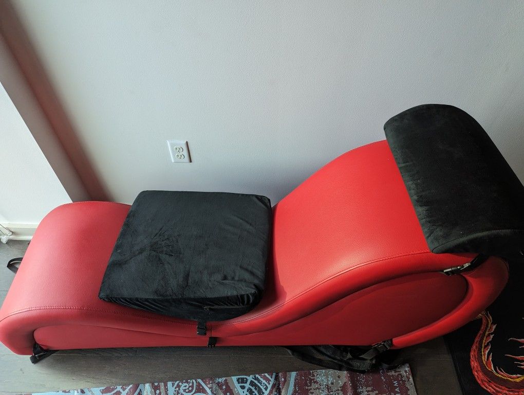 Red Curved chair / couch / sofa