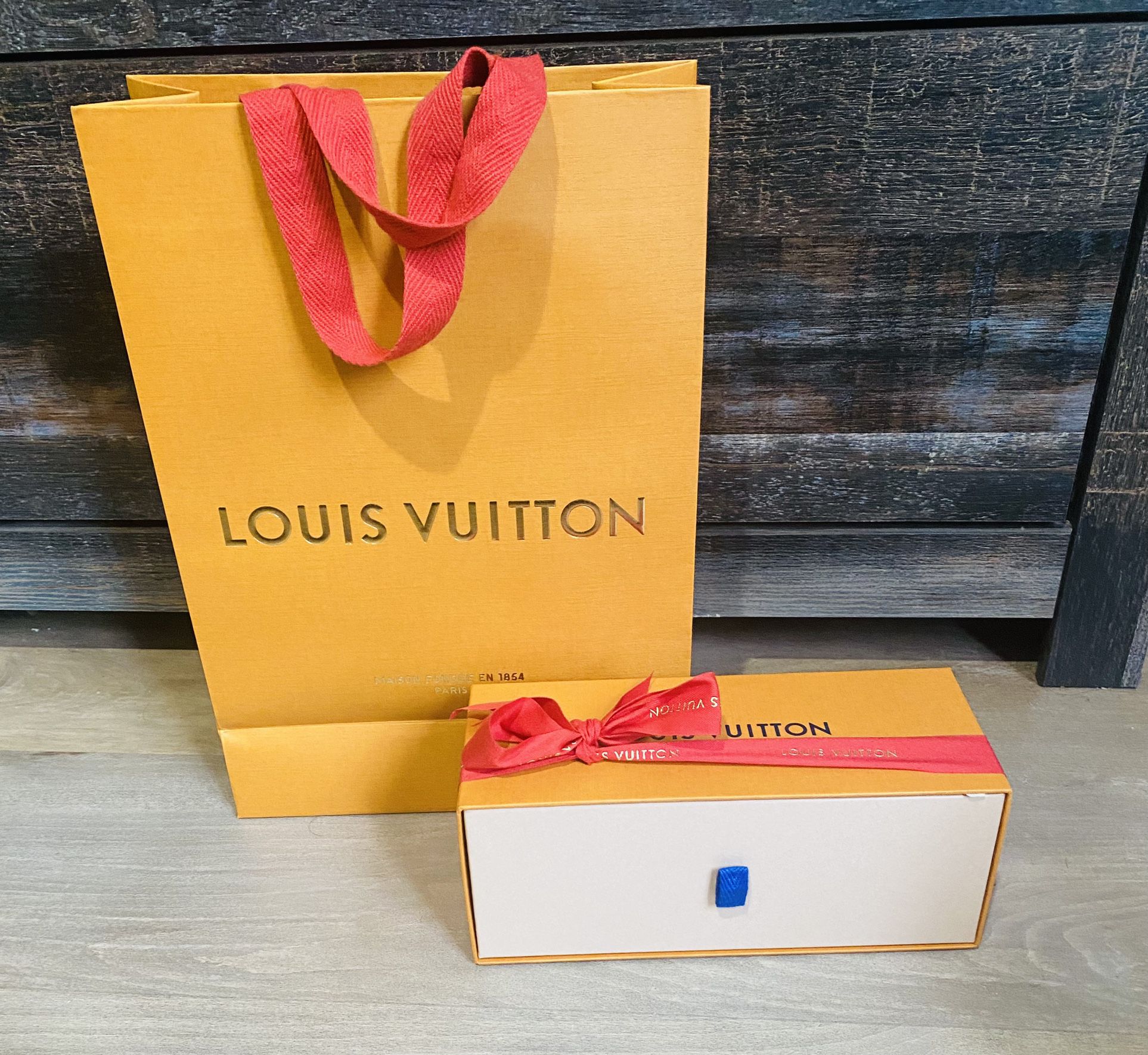 Louis Vuitton Shopping Bags Garment Dust Bag & Receipt Envelope Lot Of 4  for Sale in Temple City, CA - OfferUp