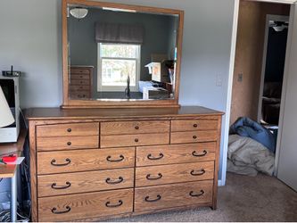 Oak dresser with mirror