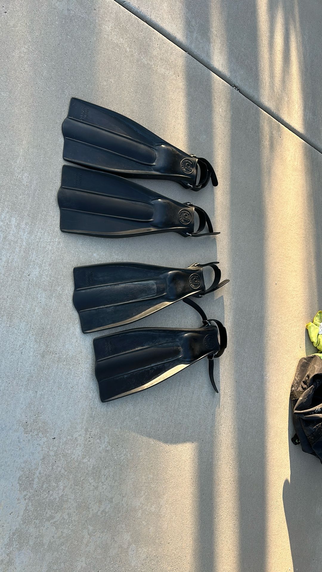 Idi Power Fins - Rare Frogfoot  Model (2 Sets)