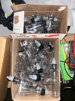Twist Cap Plastic Clear Transparent bottles