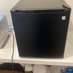 Mini fridge
