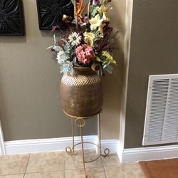 INTERIOR FLORAL DESIGN PLANT