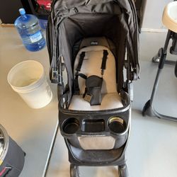High chair And Stroller 