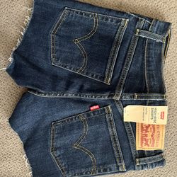 Levi’s Shorts With Tags 