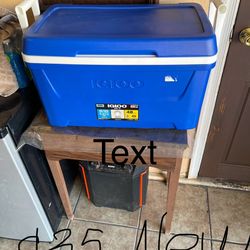 Excellent Condition Igloo Cooler 
