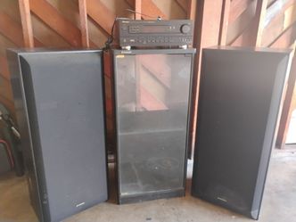 Vintage Pioneer speaker and receiver set with display case