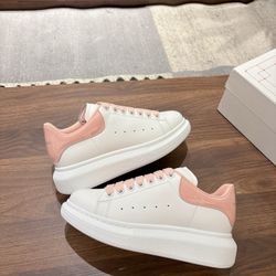 A.lexander M.cQueen  shoes  size4-11 