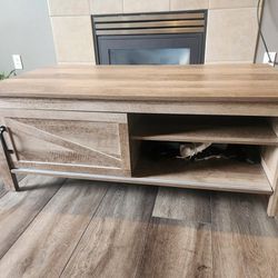 Coffee Table. Sliding Cabinet