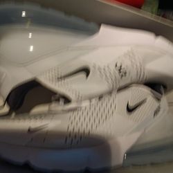 Air Max 270