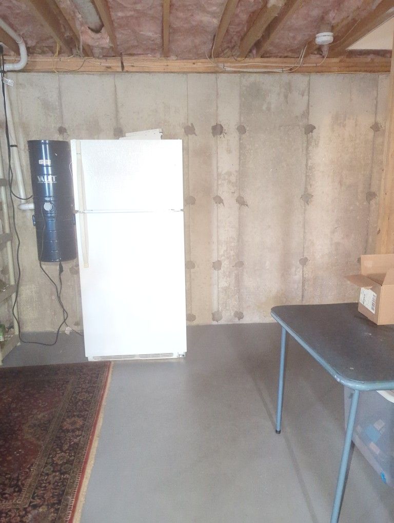 Refrigerator/ Freezer In Working Order Just Need To Come And Get It If You Want It
