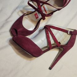 Size 10 Red Nine West Women's High Heels