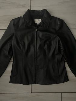 Worthington unisex black leather zip up jacket